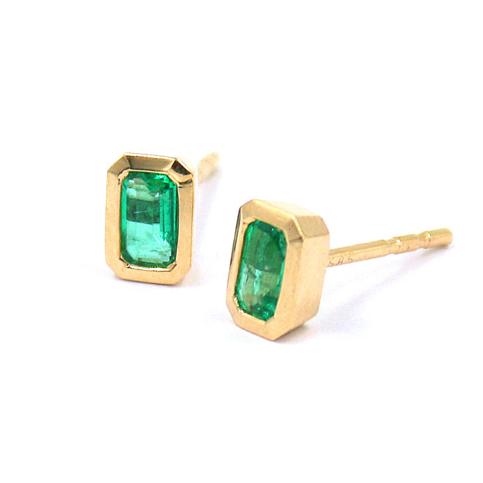 Piccolo Emerald Studs